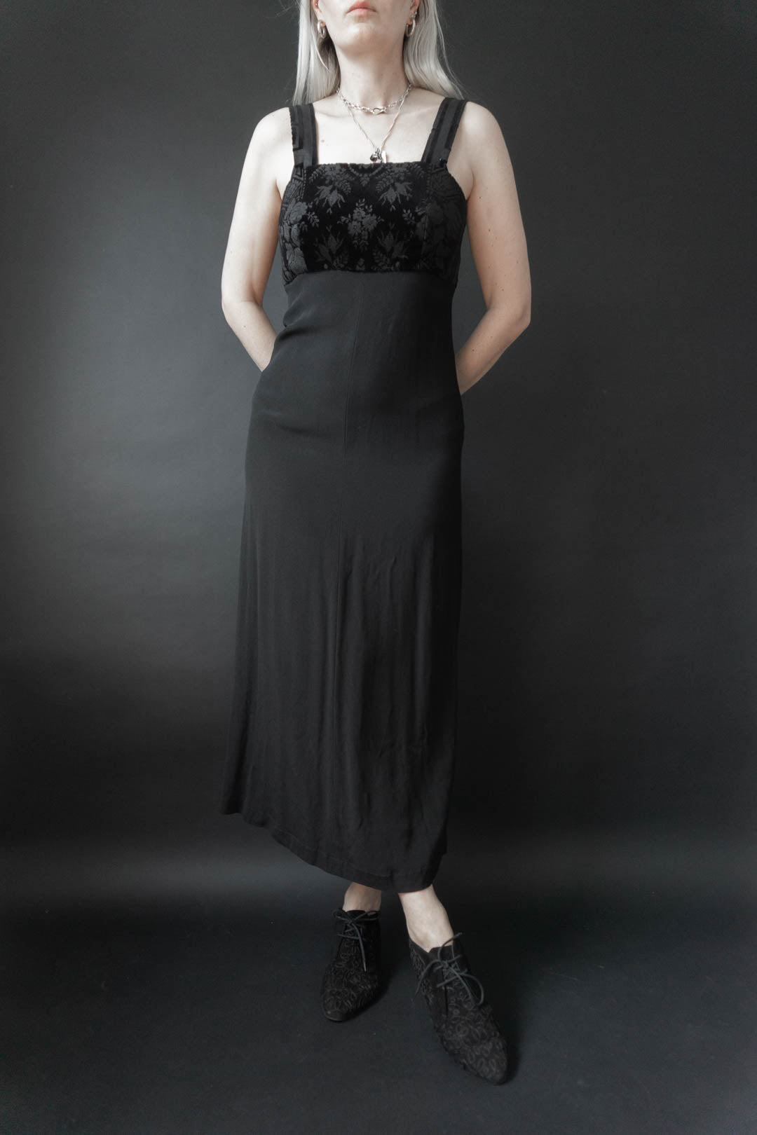 Whimsigoth Kleid Samt, S–M theplaincircle vintage