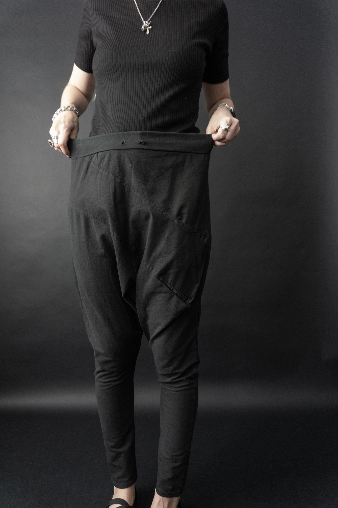 Hose, drop crotch, Schwarz, S–M theplaincircle vintage