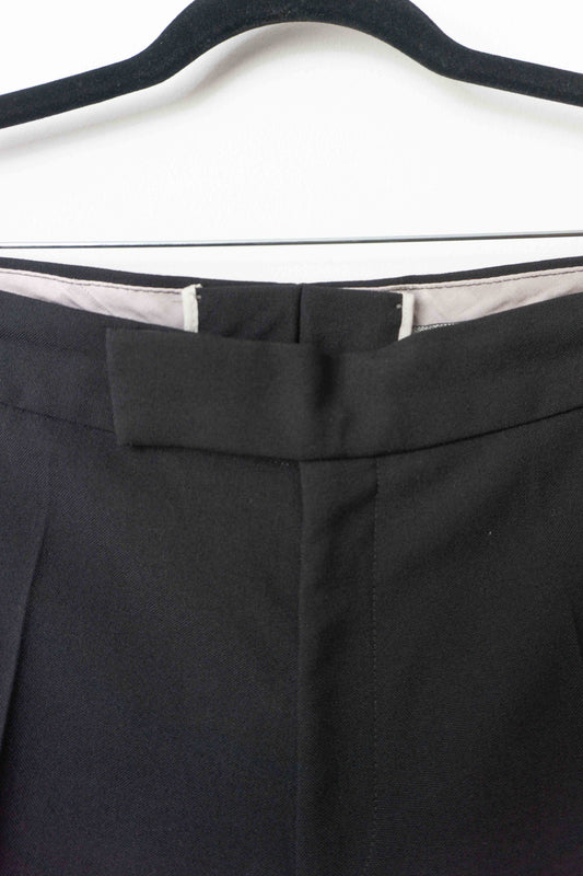 Vintage schwarze Bundfaltenhose aus Wolle – klassische Anzughose mit ausgestelltem Bein, L theplaincircle vintage