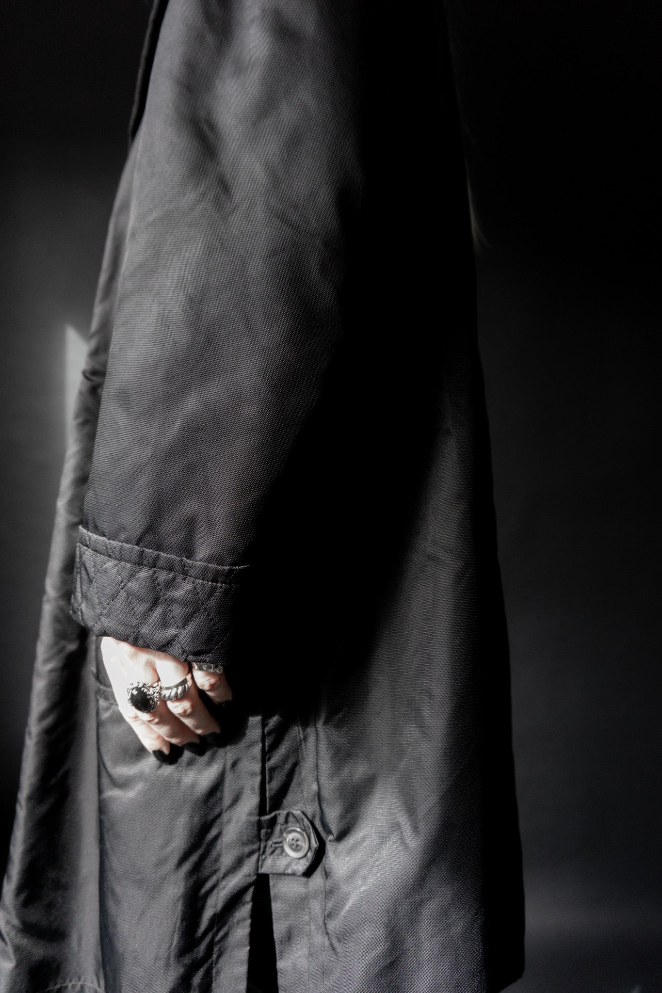 Oversized Avantgarde Mantel, Schwarz, M–L theplaincircle vintage