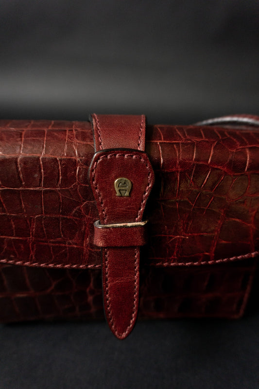 80s AIGNER Boxbag Tasche Blutrot theplaincircle vintage