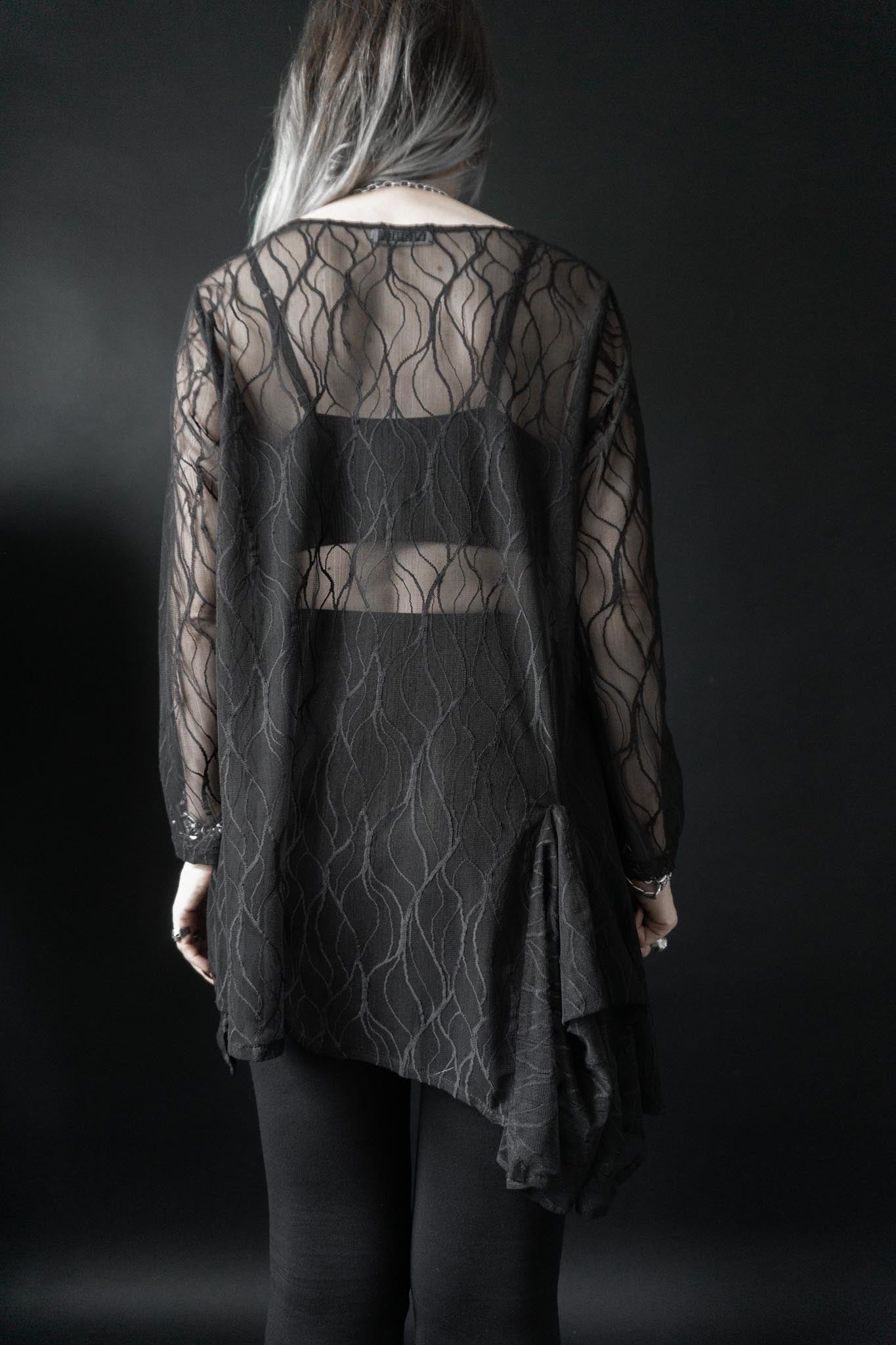 Schwarze transparente Bluse aus Vintage Netzstoff mit Wellenmuster und Zipfelsaum