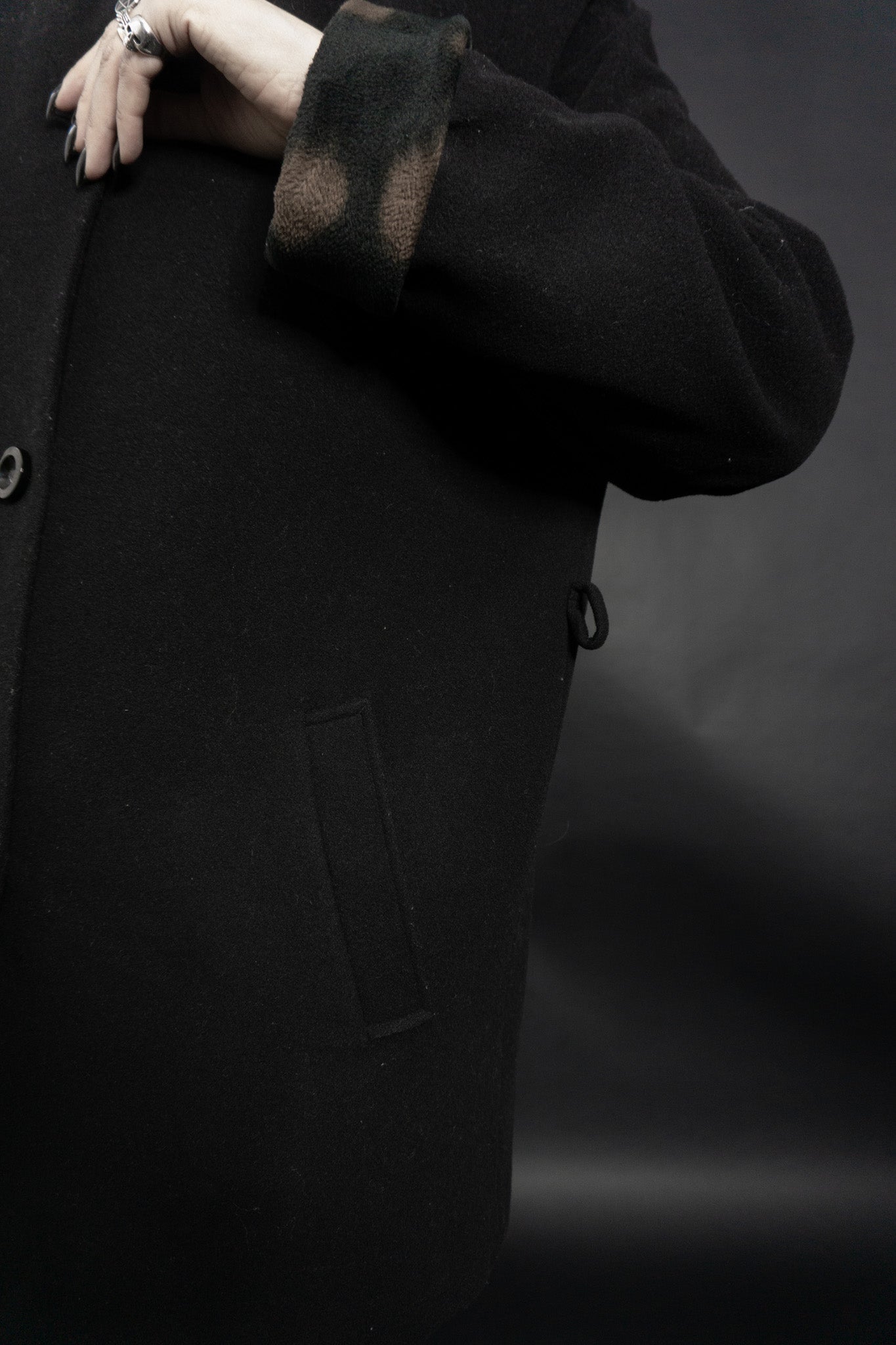 Wollmantel schwarz Leo, S–M theplaincircle vintage