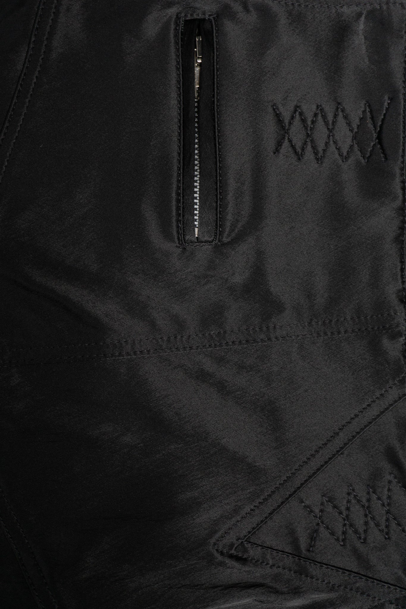 Vintage Closed Corsagen Rock – Shiny Pencil Skirt theplaincircle vintage