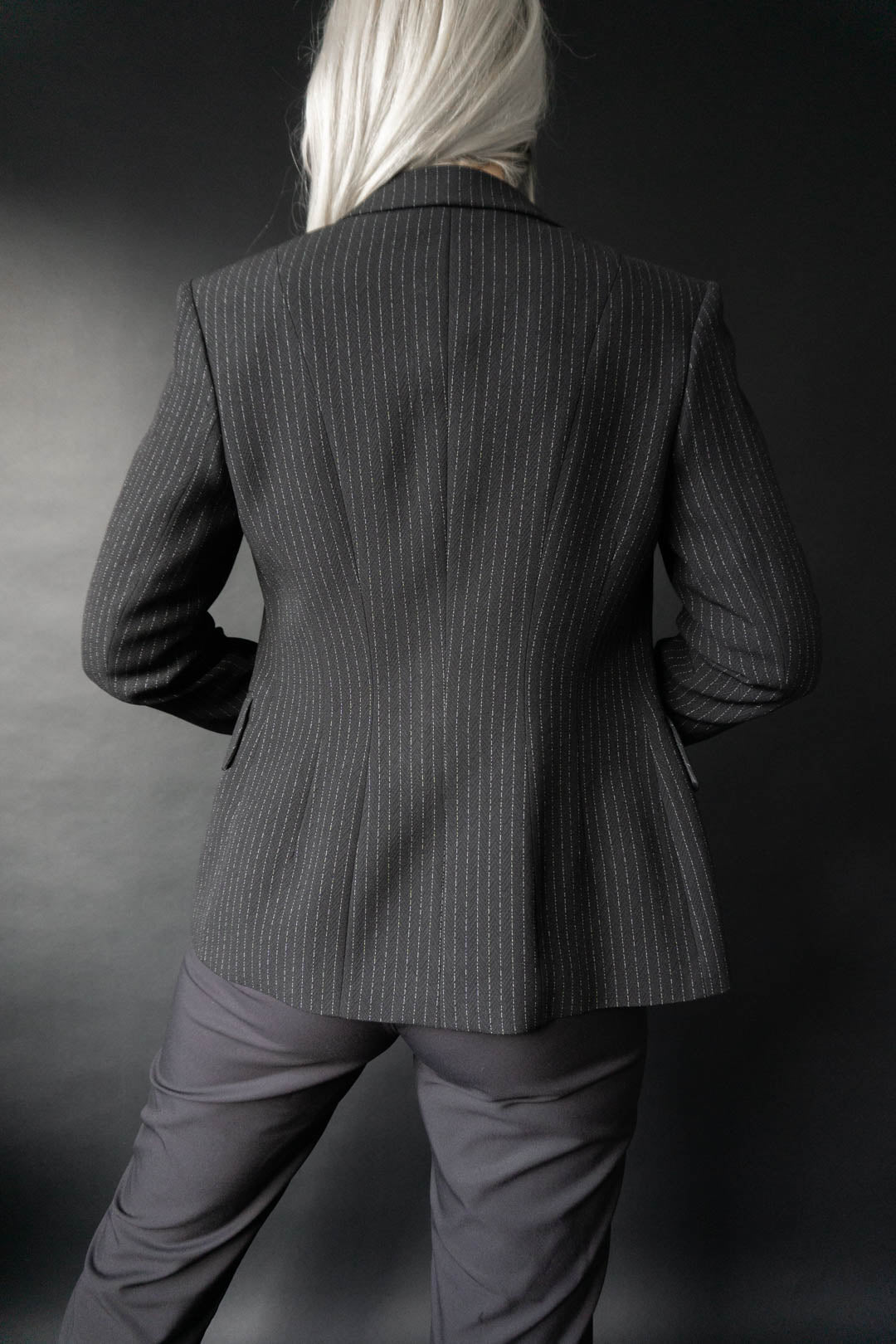 BLACKY DRESS Blazer S–M theplaincircle vintage