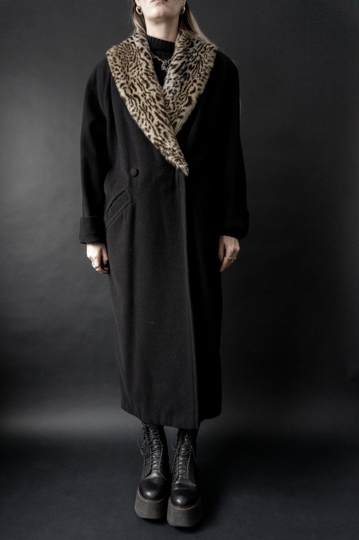 Premium 80s NICOWA Mantel, M–L theplaincircle vintage