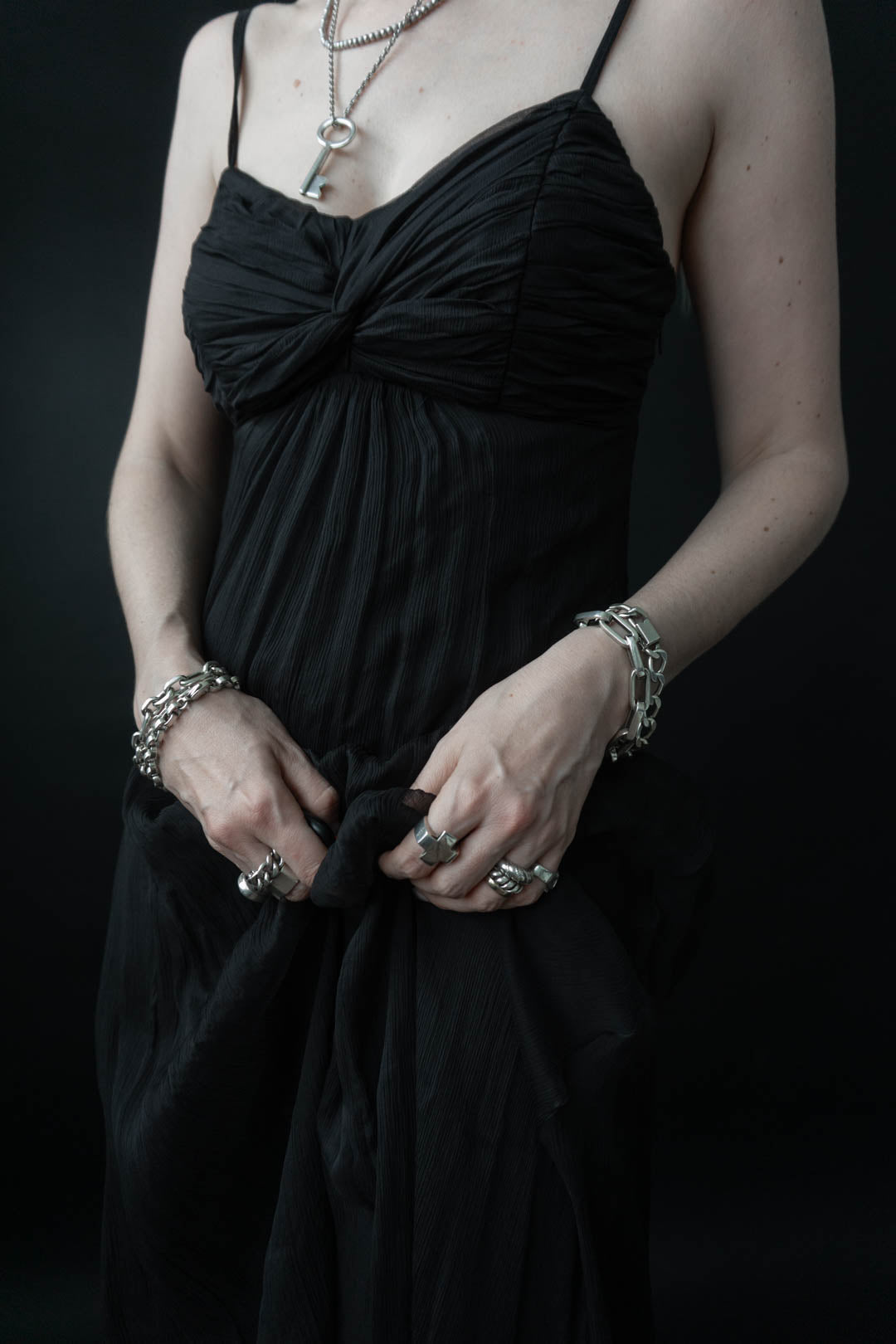 Witchy Maxikleid Schwarz Seide, XS–S theplaincircle vintage