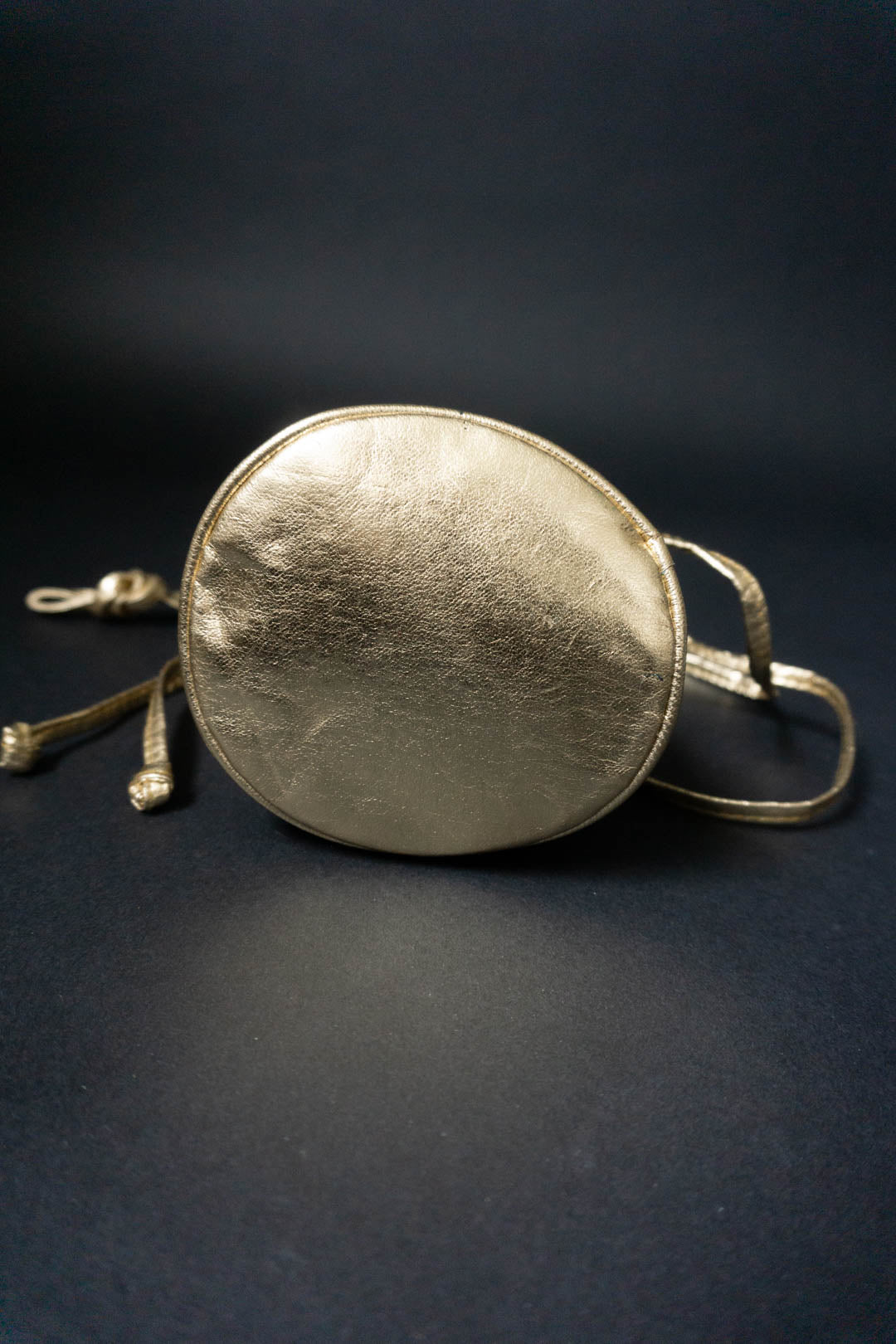 80s Ledertasche Gold Netz Beutel theplaincircle vintage