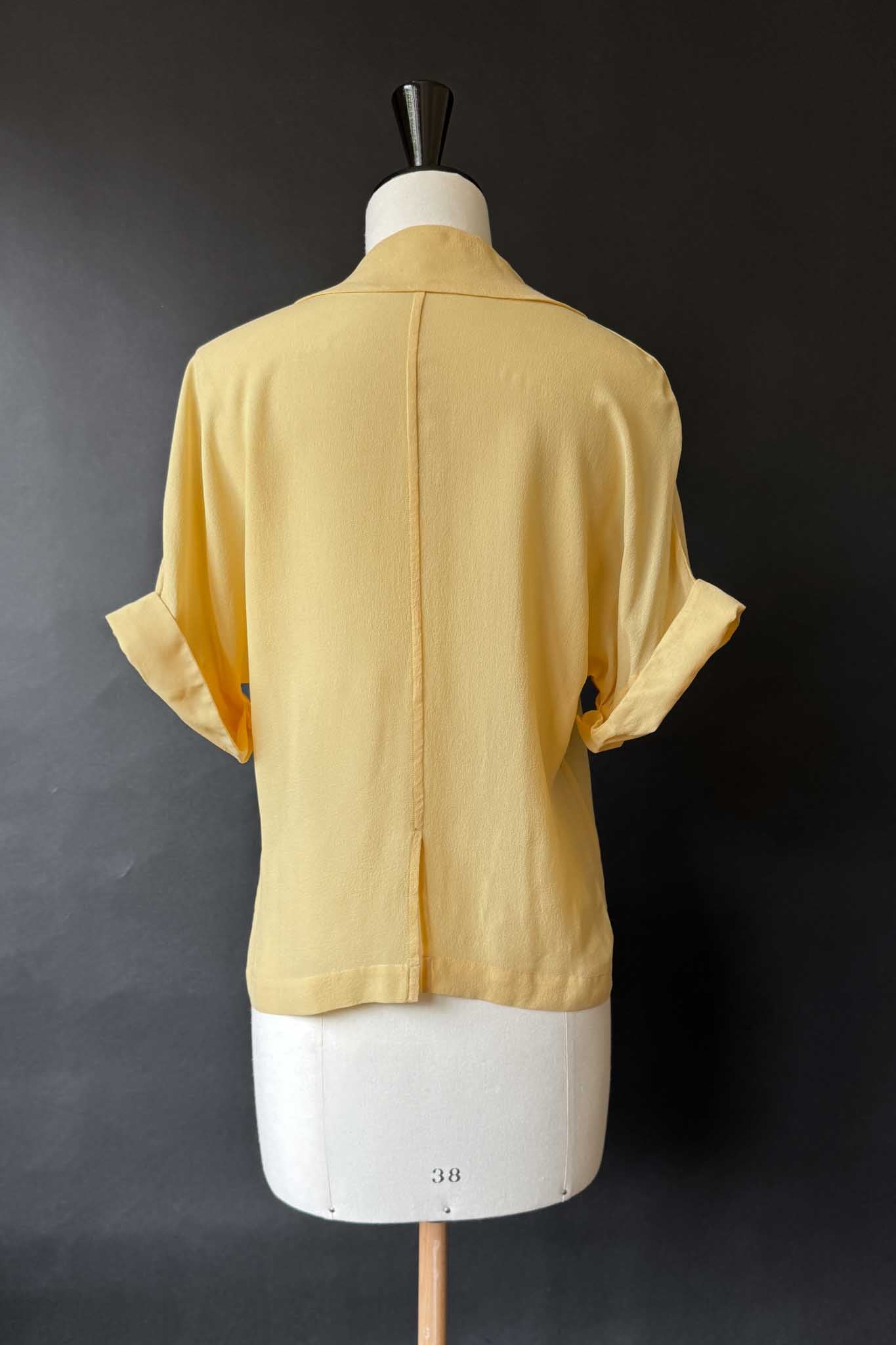 Gelbe Vintage-Seidenbluse mit Daggerkragen von Jil Sander