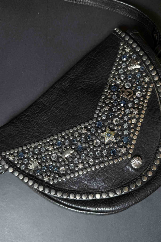 Kolster Halfmoon Bag mit blauen Strasssteinen & silberner Hardware