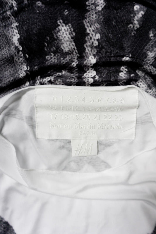 Weißes Maison Margiela × H&M Maxi-Kleid mit Paillettenprint aus 2004