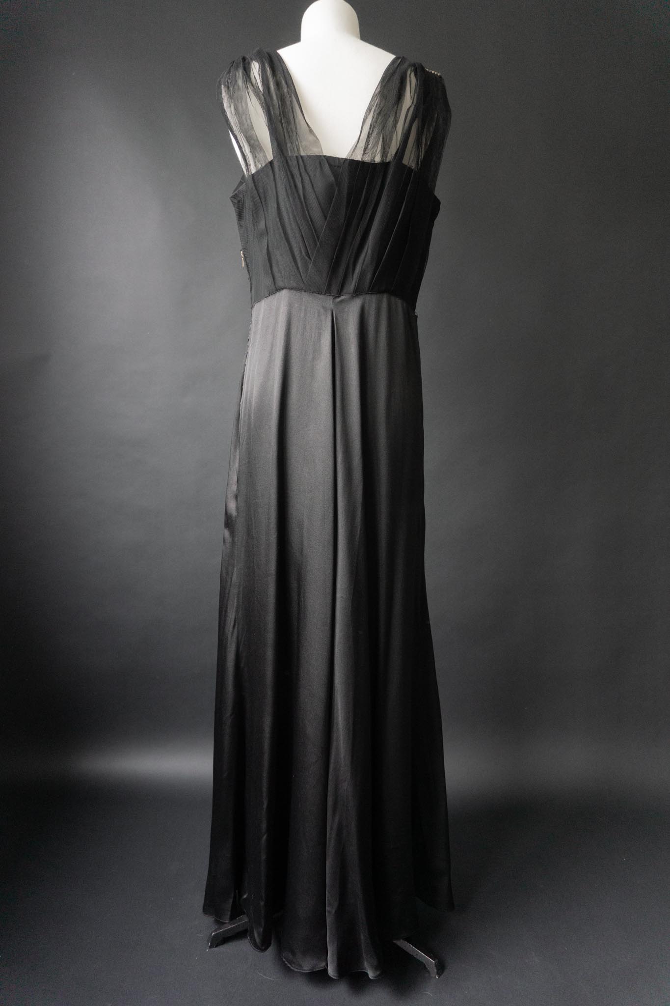 Schwarzes 60s Vintage Kleid aus Seide mit Spitze & Strassdetails in Maxi-Länge