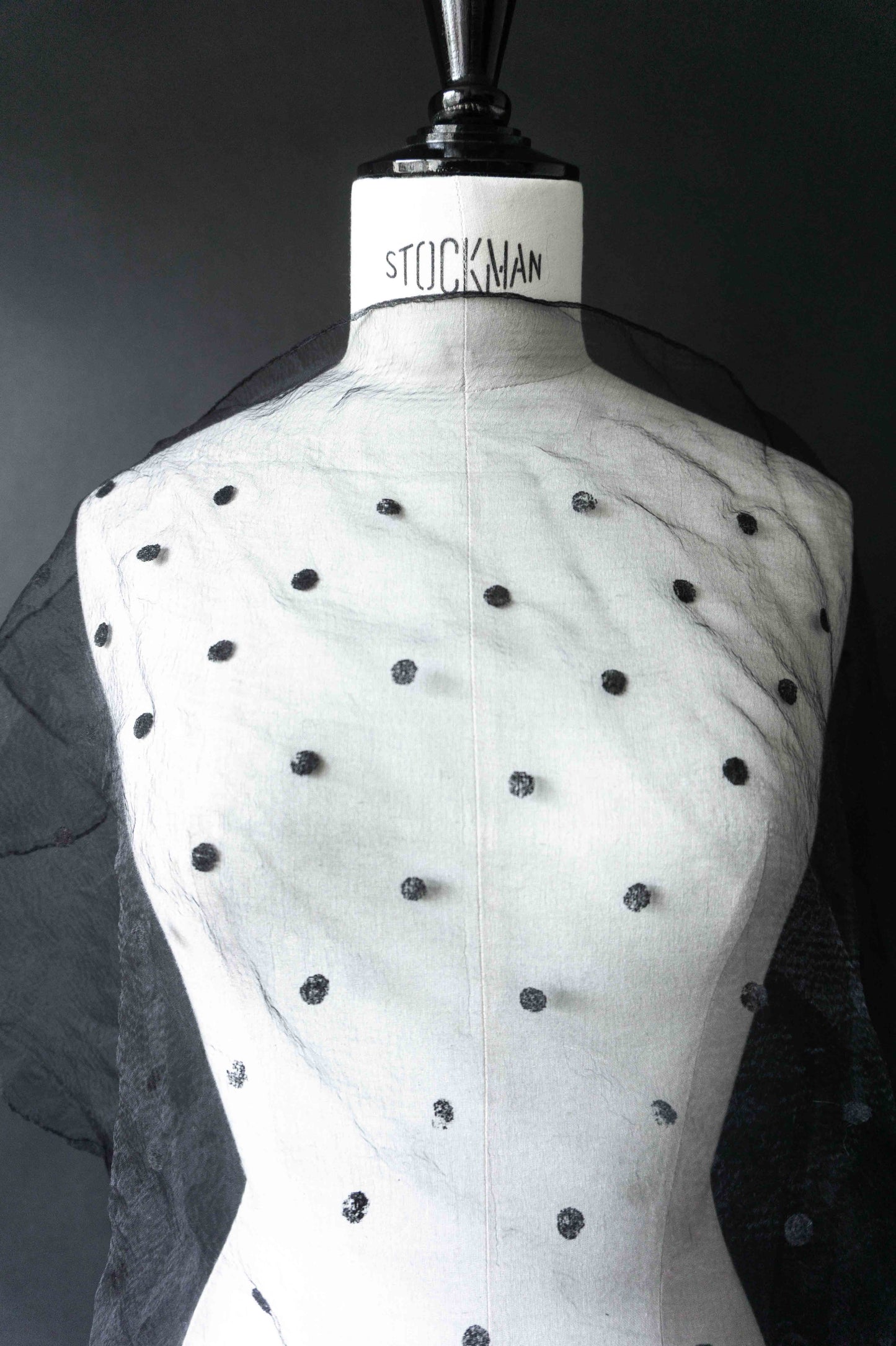 Vintage Organza Tuch mit Polka Dots – 50s Sheer Scarf theplaincircle vintage