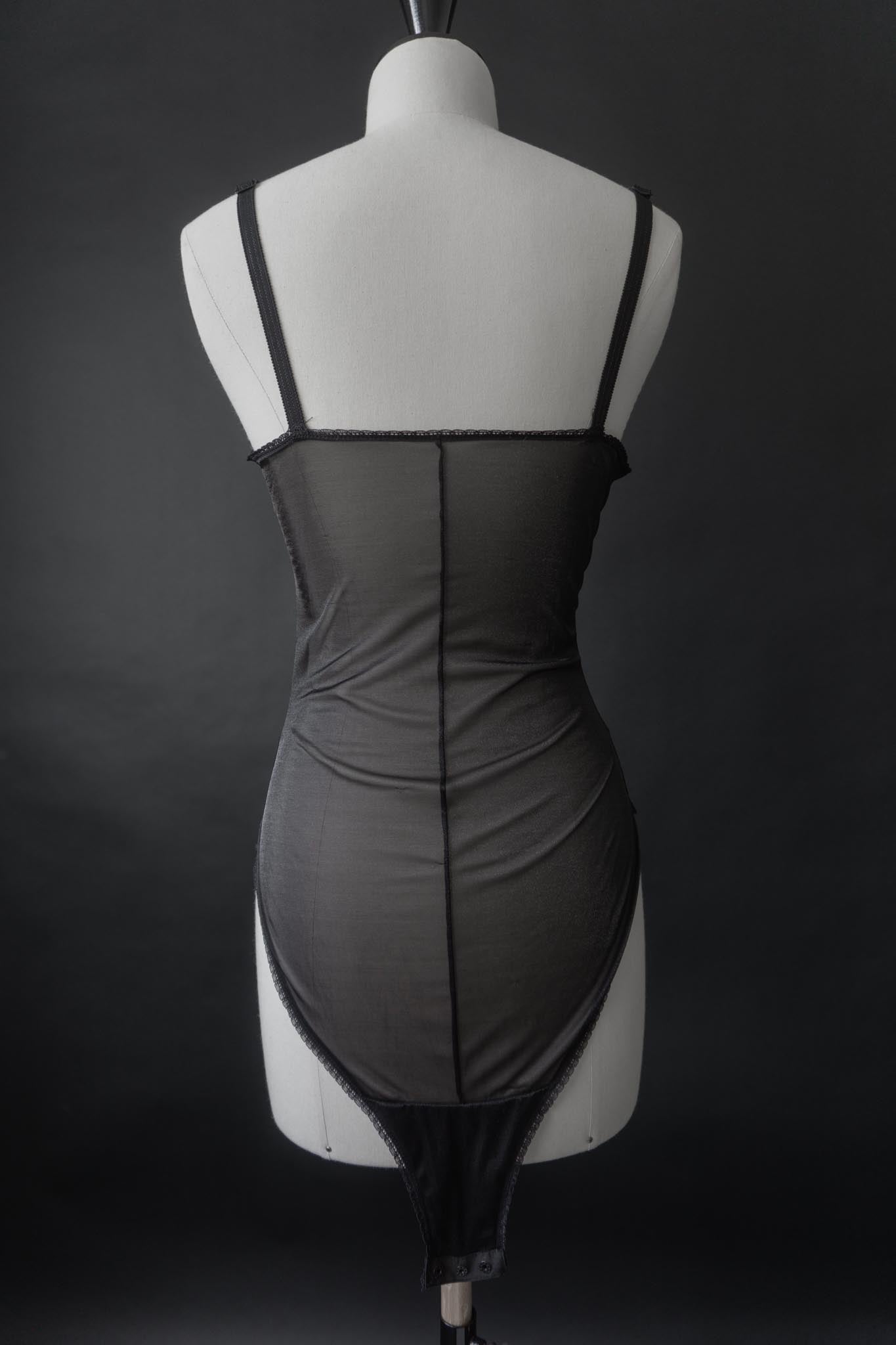 Schwarzer 80s Vintage Body, transparent mit Spitze & Bügeln, Druckknopf-Verschluss