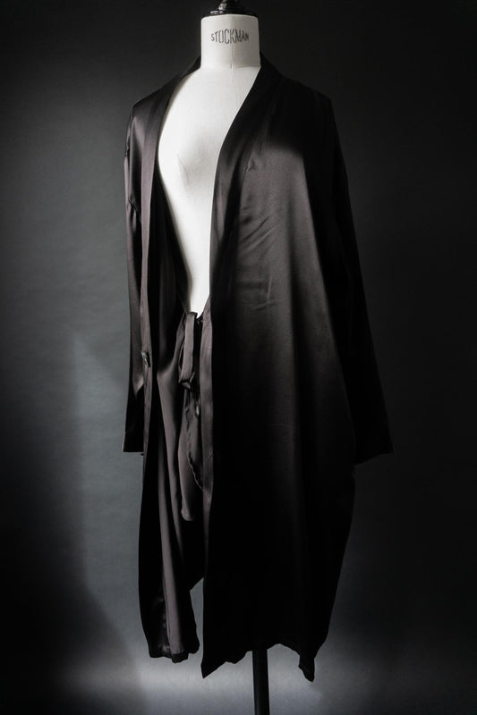 Vintage Kimono, schwarze Seide, M–L