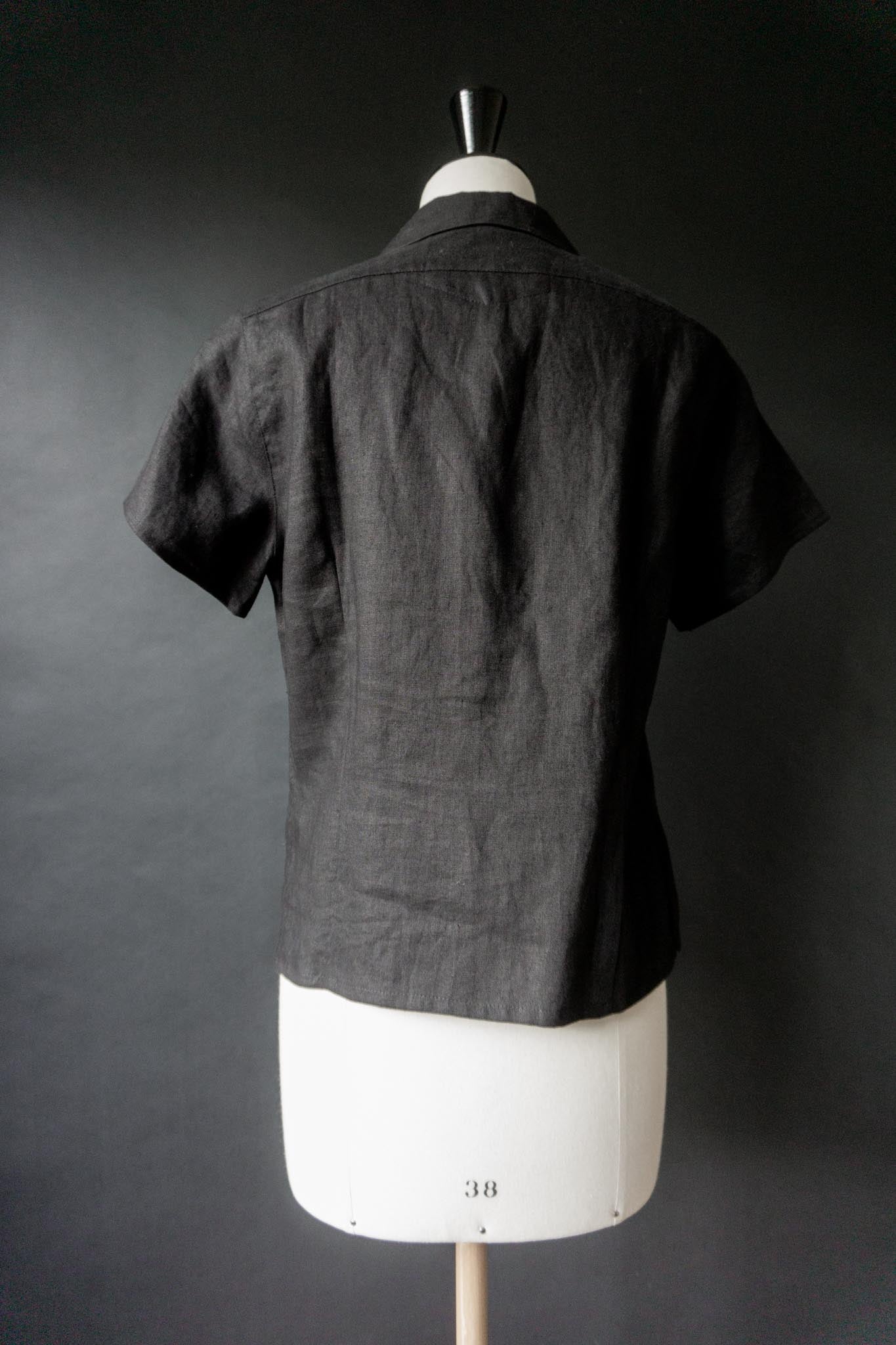Schwarzes Vintage Kurzarmhemd aus Leinen mit Biesen, S–M