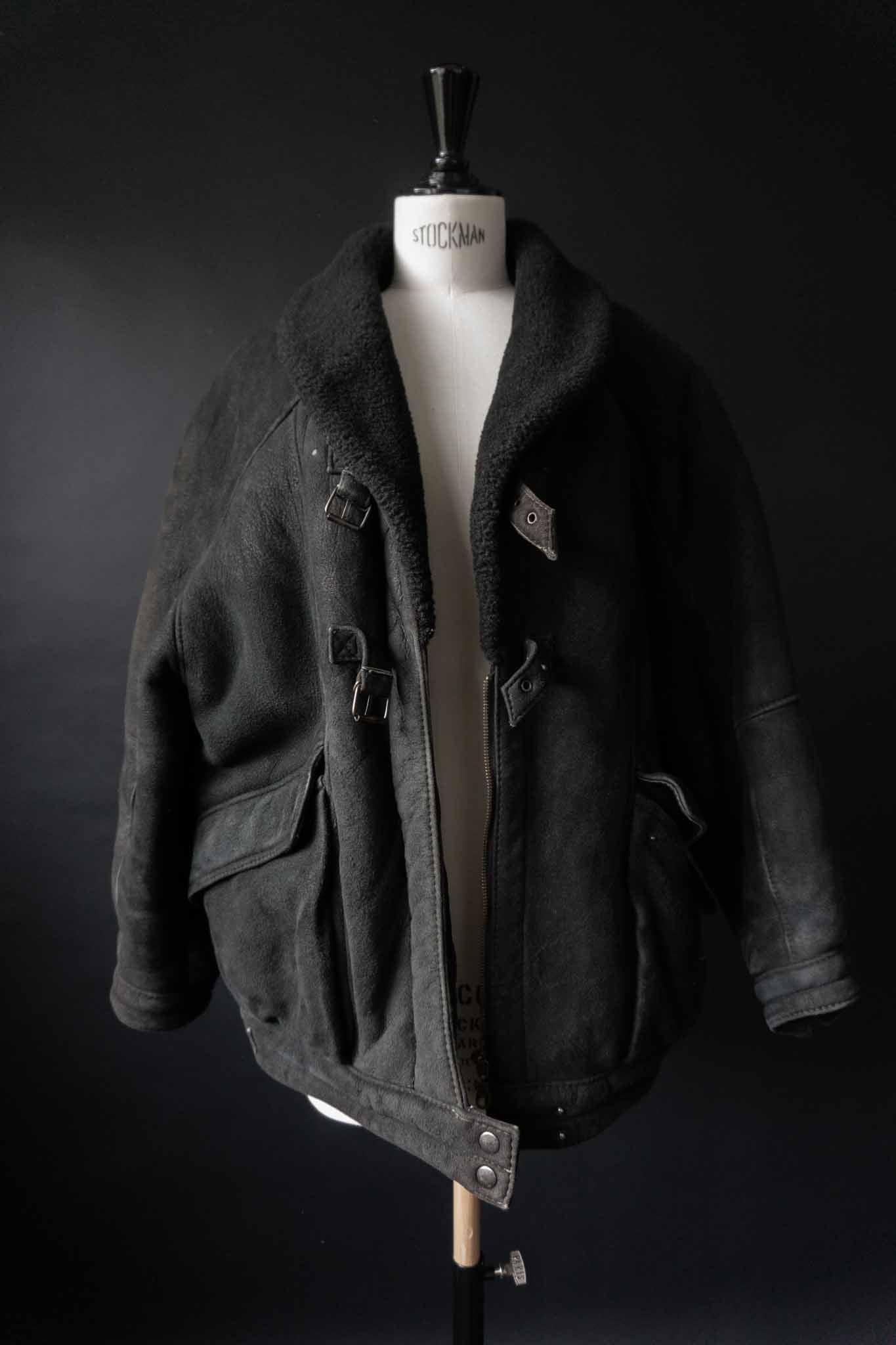 Schwarze Vintage Shearling Bomberjacke aus 100 % Wildleder mit Lammfellfutter – Oversized Blouson von theplaincircle vintage
