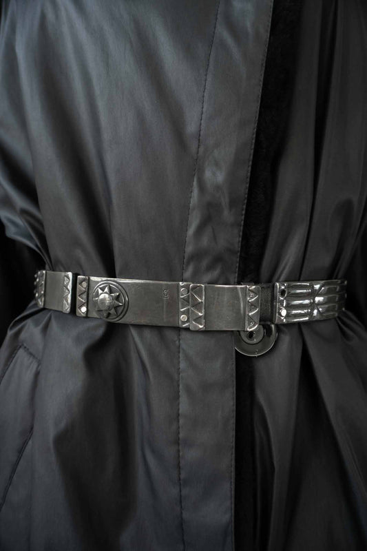 Vintage Ledergürtel 70er Jahre von Catharina Gräfin von Lehndorff mit silbernen Metall-Applikationen