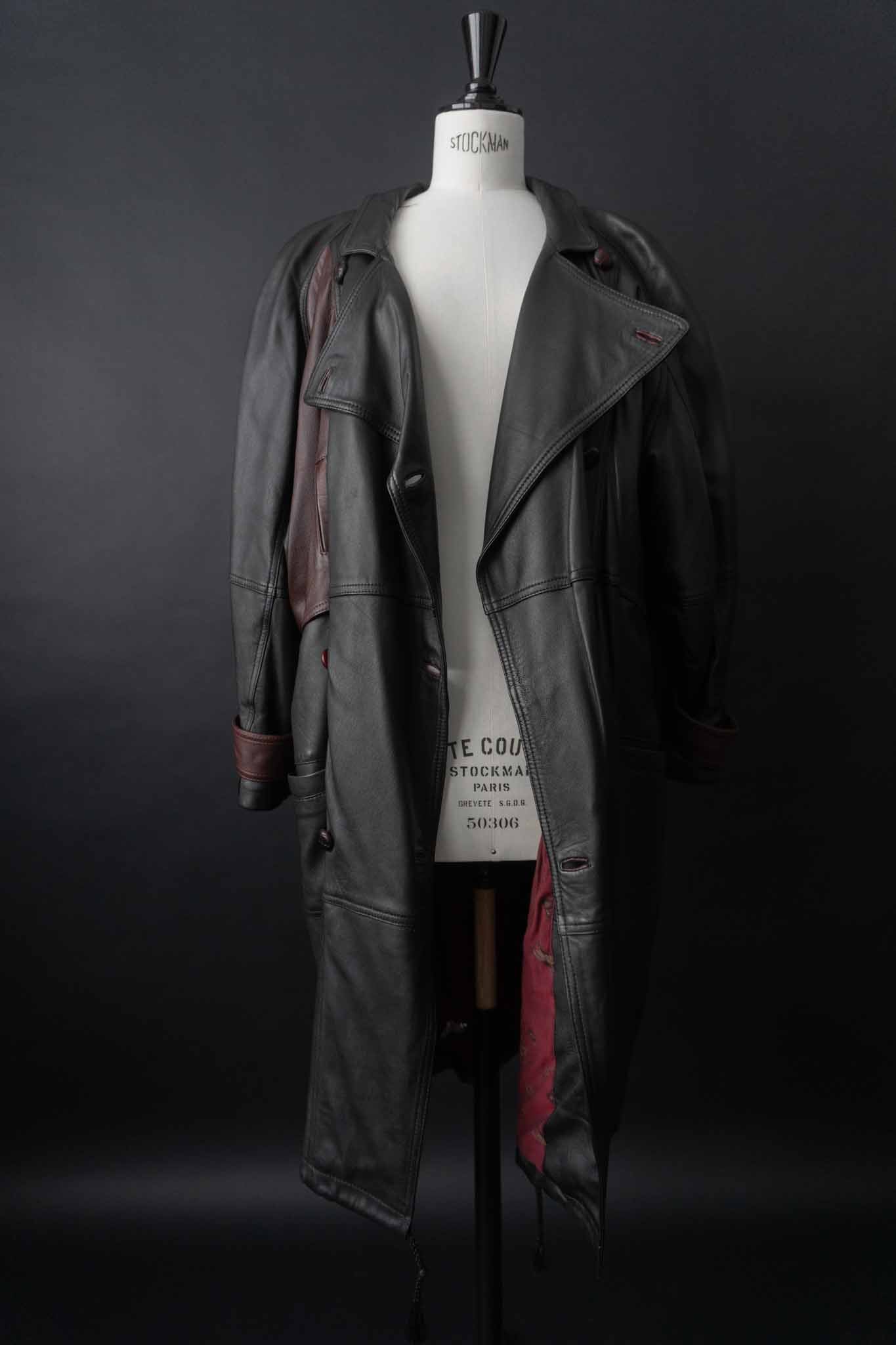 Vintage Ledermantel 80er, Weinrot Schwarz, M–XL theplaincircle vintage