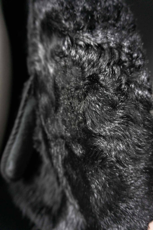 Vintage Lammfell Mantel, Schwarz, S–M theplaincircle vintage