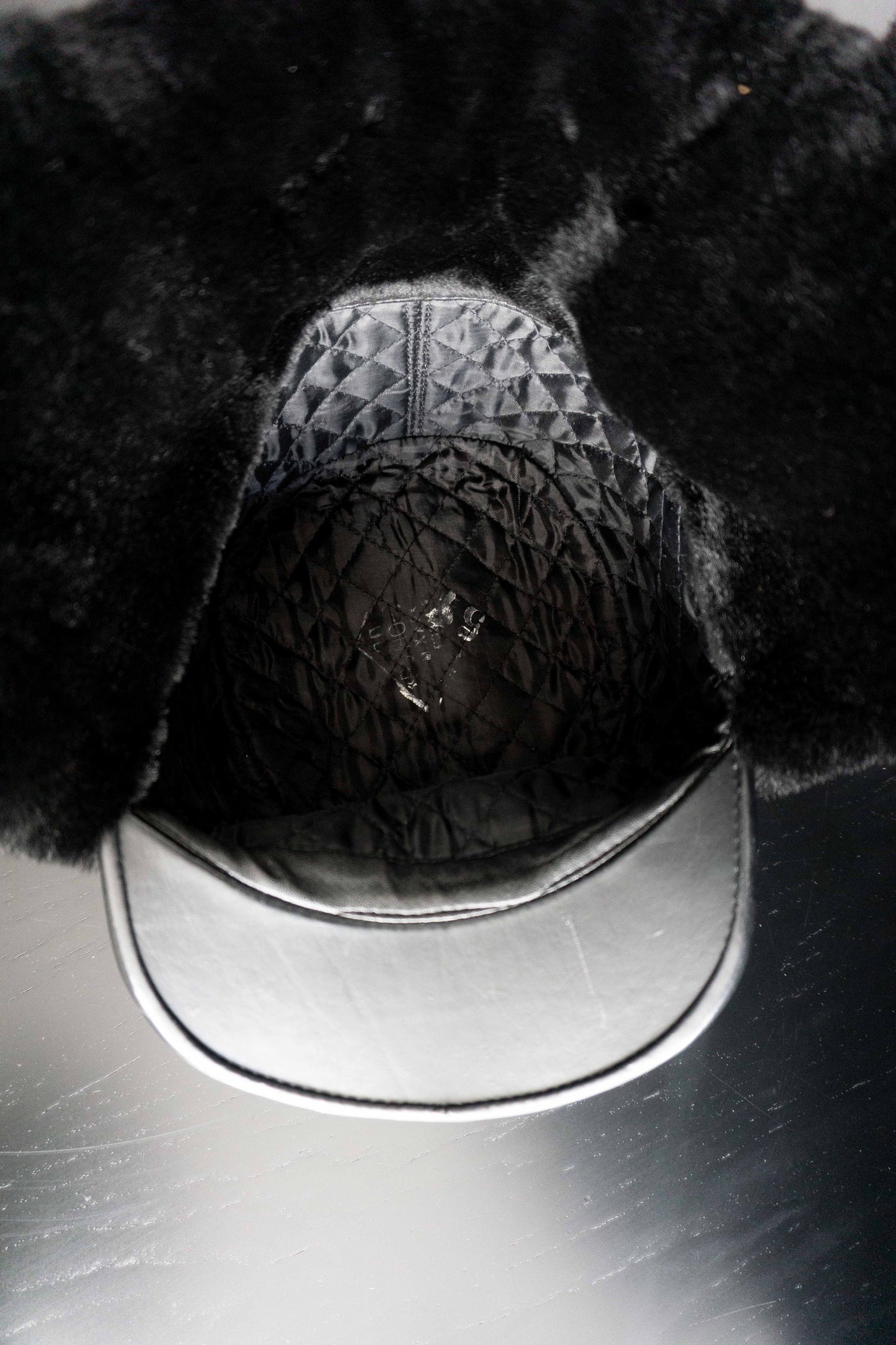 Vintage Chapka Leder, Schwarz theplaincircle vintage