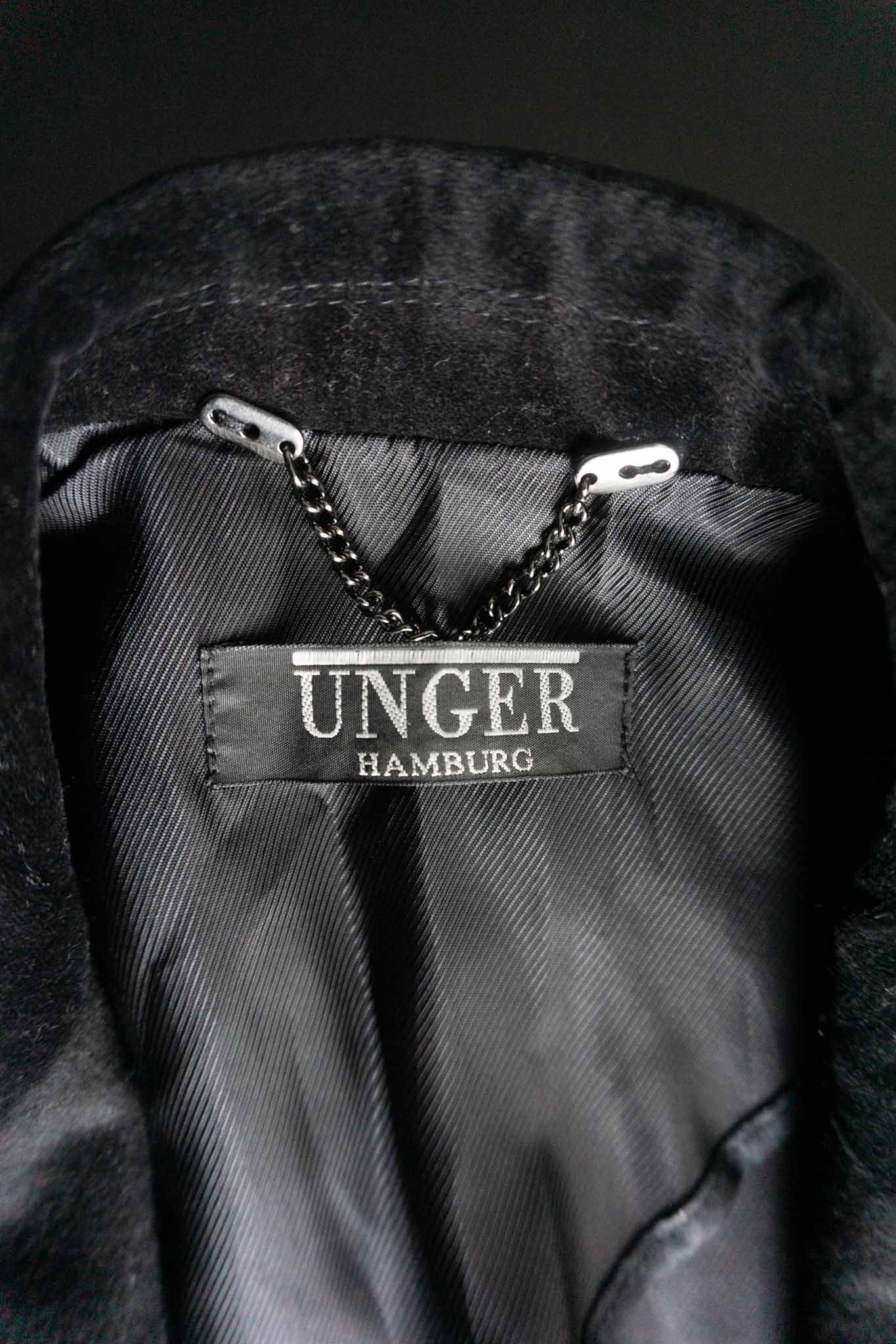 Vampy Kaschmirmantel UNGER Schwarz, S–M theplaincircle vintage