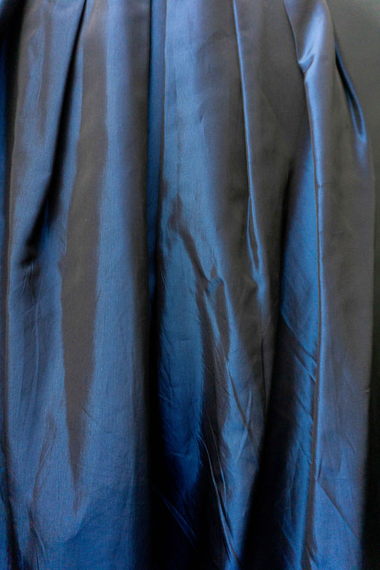 viktorianisch inspirierter Vintage Rock blau schimmernd Seitenansicht