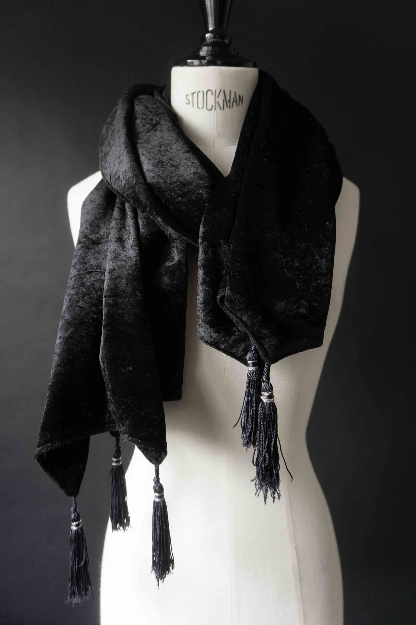 Vintage Whimsigoth Samtschal, Schwarz theplaincircle vintage