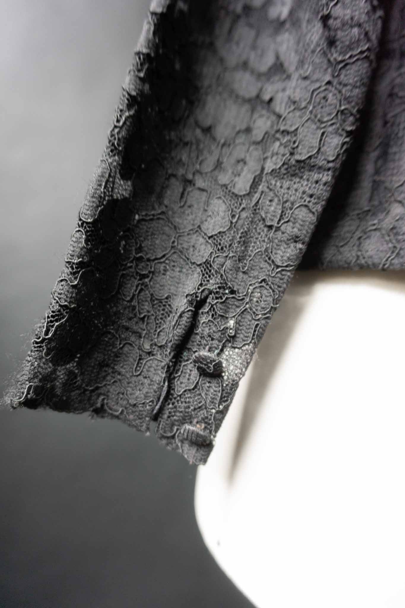 Vintage Spitzenjacke mit Stoffbezogenen Knöpfen