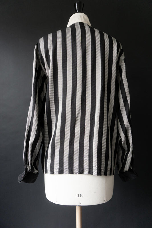 Vintage 80s Seidenbluse mit Streifenmuster in Schwarz-Grau, S–M theplaincircle vintage