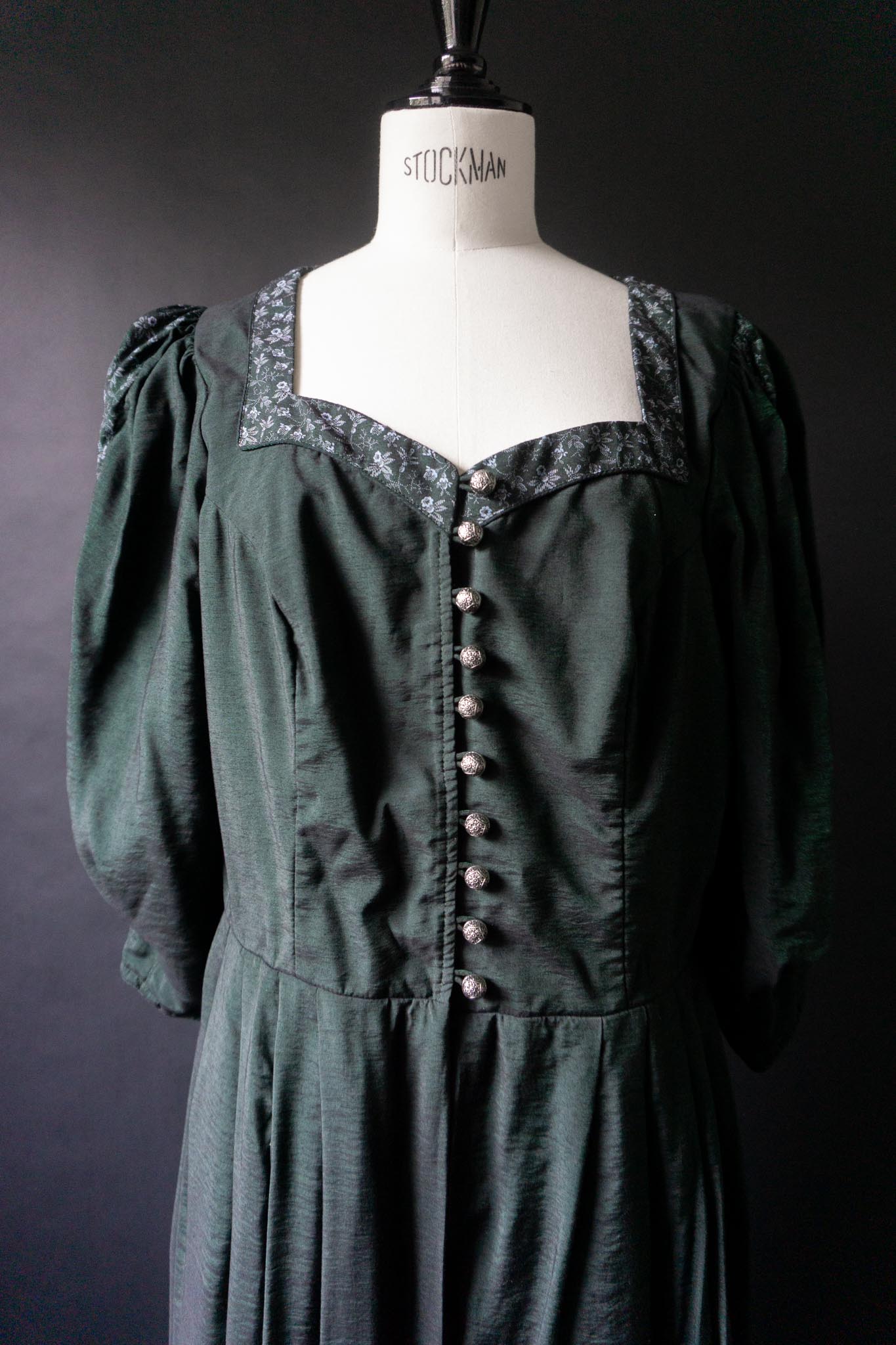 Vintage Dark Folklore Kleid, L–XL theplaincircle vintage
