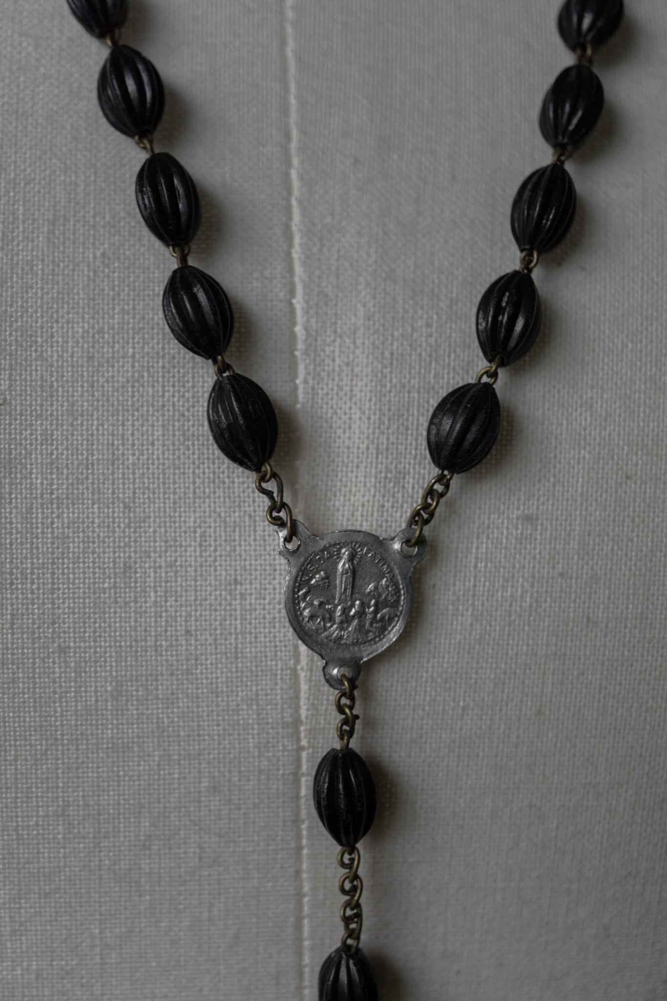 vintage rosenkranz schwarz