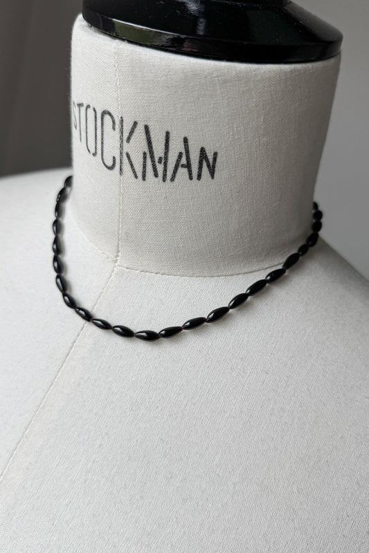 Antike Jet-Kette in Choker-Länge – Schwarzer Gagat Schmuck theplaincircle vintage