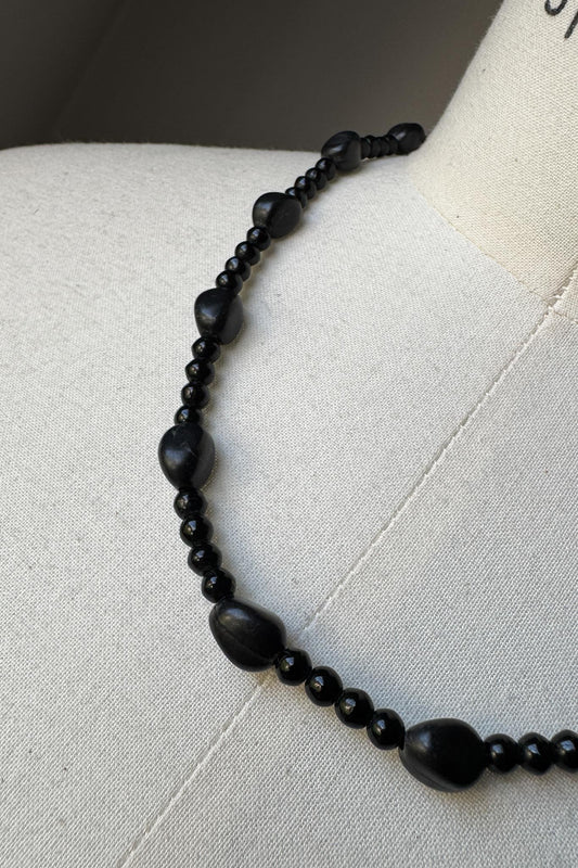 Vintage Onyx & Glasperlen Kette mit 925 Silberverschluss theplaincircle vintage