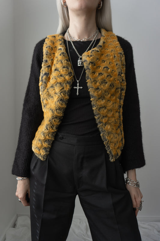 Strickjacke Fake Fur - theplaincircle vintage