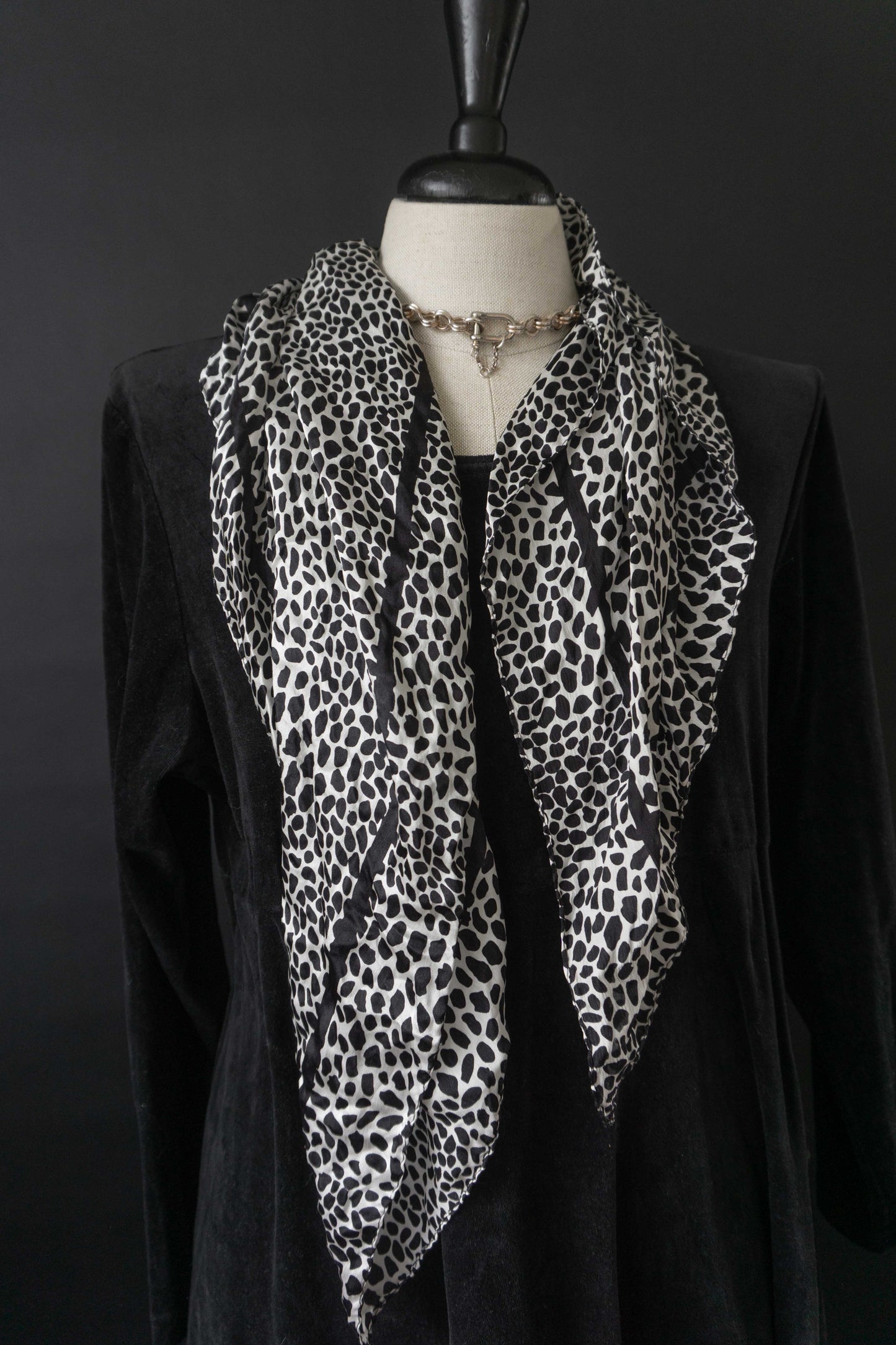 Tuch Seide Leopard theplaincircle vintage