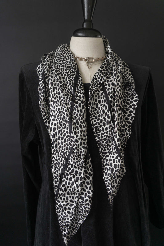 Tuch Seide Leopard theplaincircle vintage