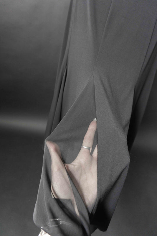 Schwarzer Vintage Maxirock mit Mesh-Einsätzen und elastischem Bund