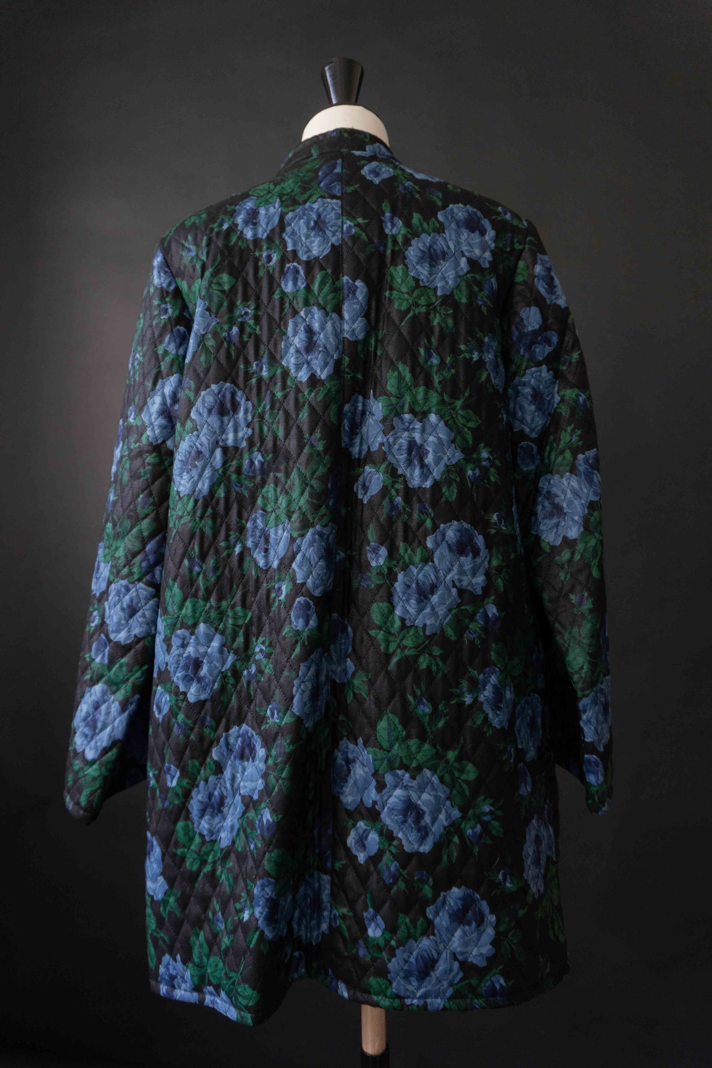 Vintage YSL Blazer mit blau-grünem Blumenmuster & Porzellanknöpfen – Secondhand Designermode