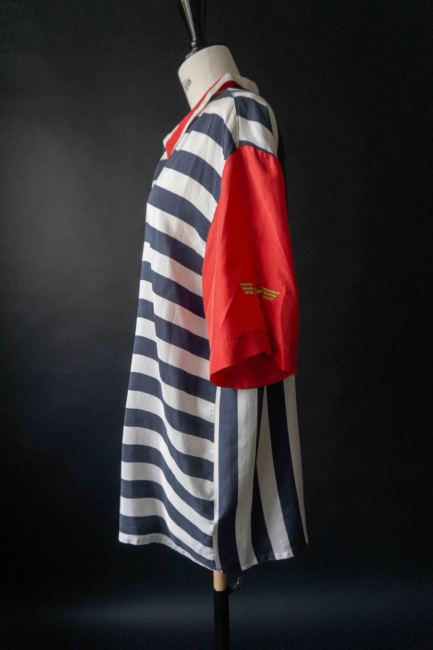 Vintage 80s Bluse Seide Blau Weiß Rot Goldene Details