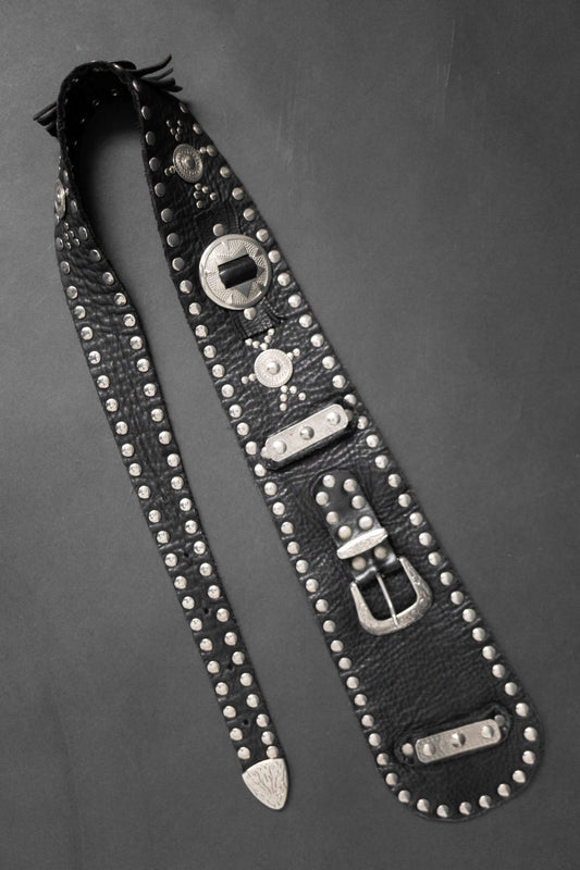 Vintage Gürtel mit Concho-Elementen theplaincircle vintage