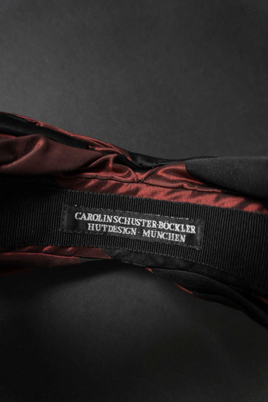 Rot-schwarzer Vintage Haarreif im viktorianischen Stil aus den 80er Jahren carolinschuster böckler hutdesign münchen