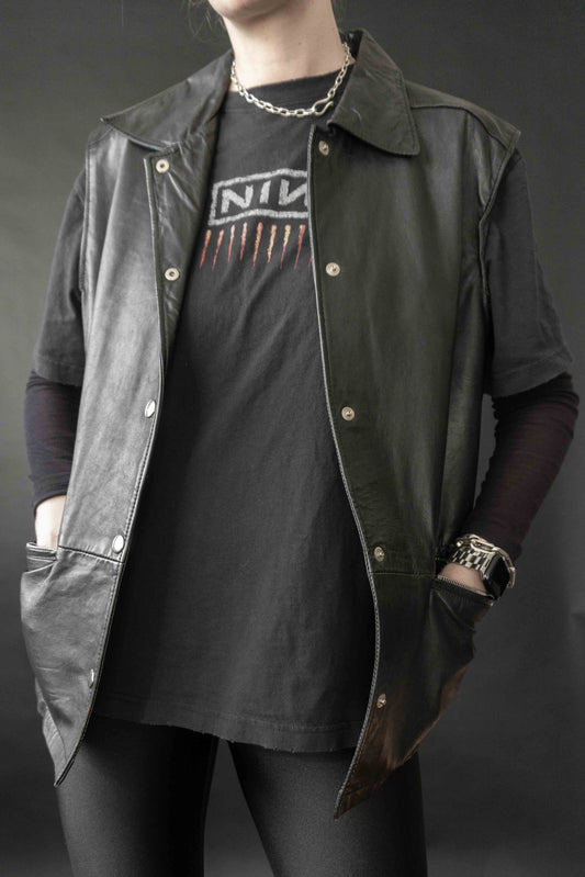 Vintage Lederweste Schwarz mit silberner Hardware aus den 80er Jahren