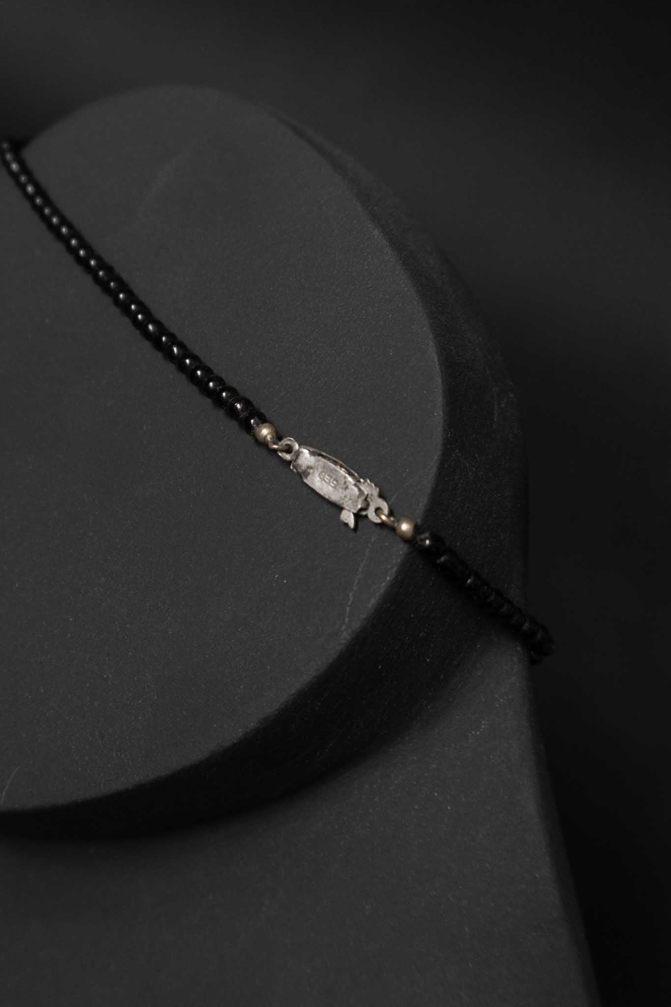 Zierliche schwarze Onyx-Kette mit Strass und 835er Silberverschluss