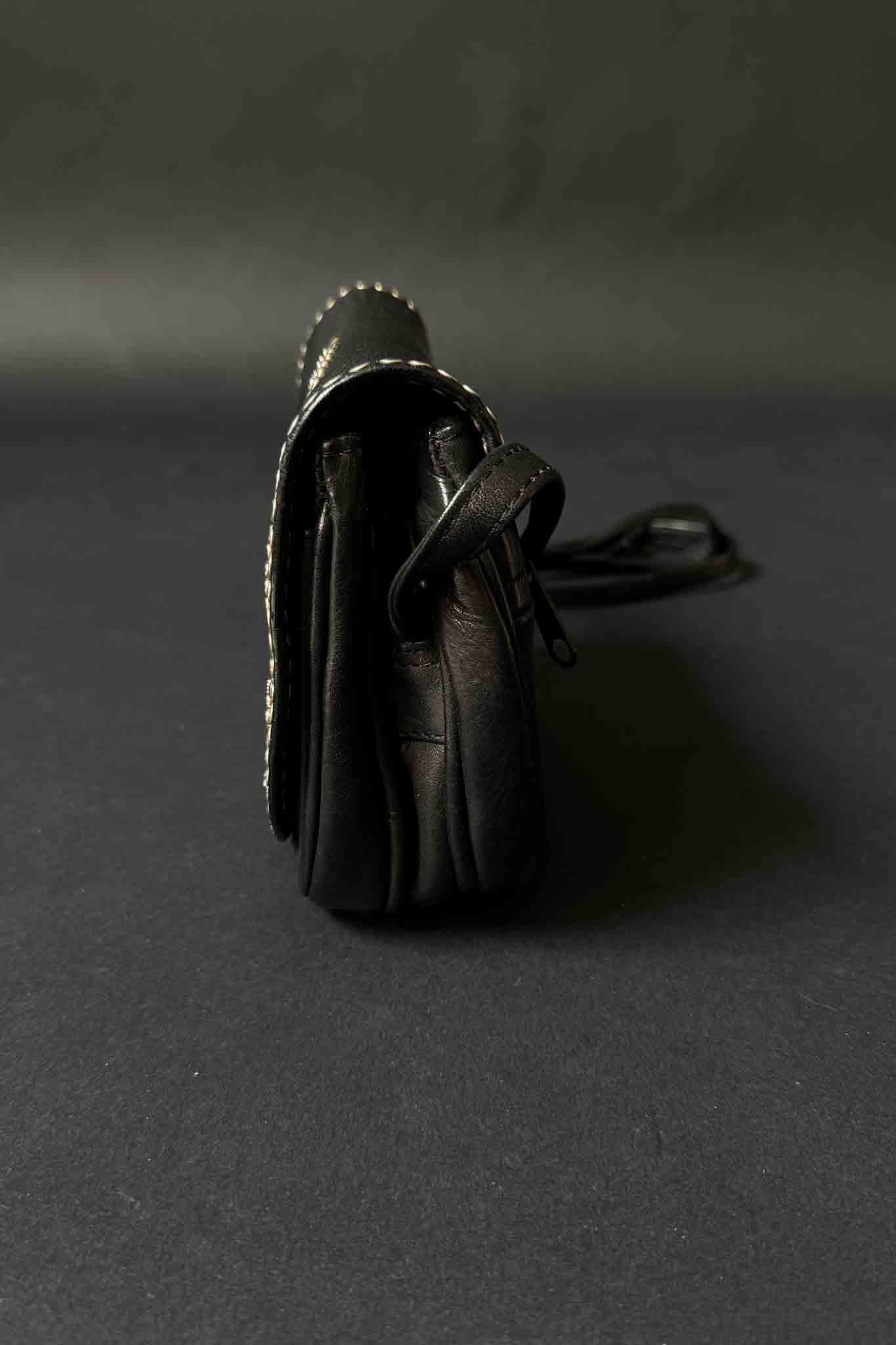 Kolster Clutch mit pinken Steinen – Vintage Accessoire