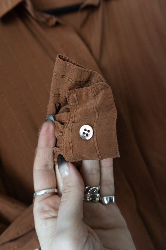 Vintage Seidenbluse – Orange Streifenmuster theplaincircle vintage