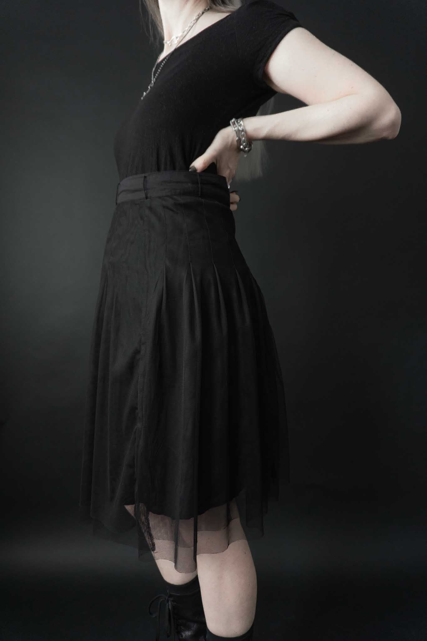 Vintage Minirock aus Mesh von Noa Noa – Gothic-inspirierter Y2K-Stil