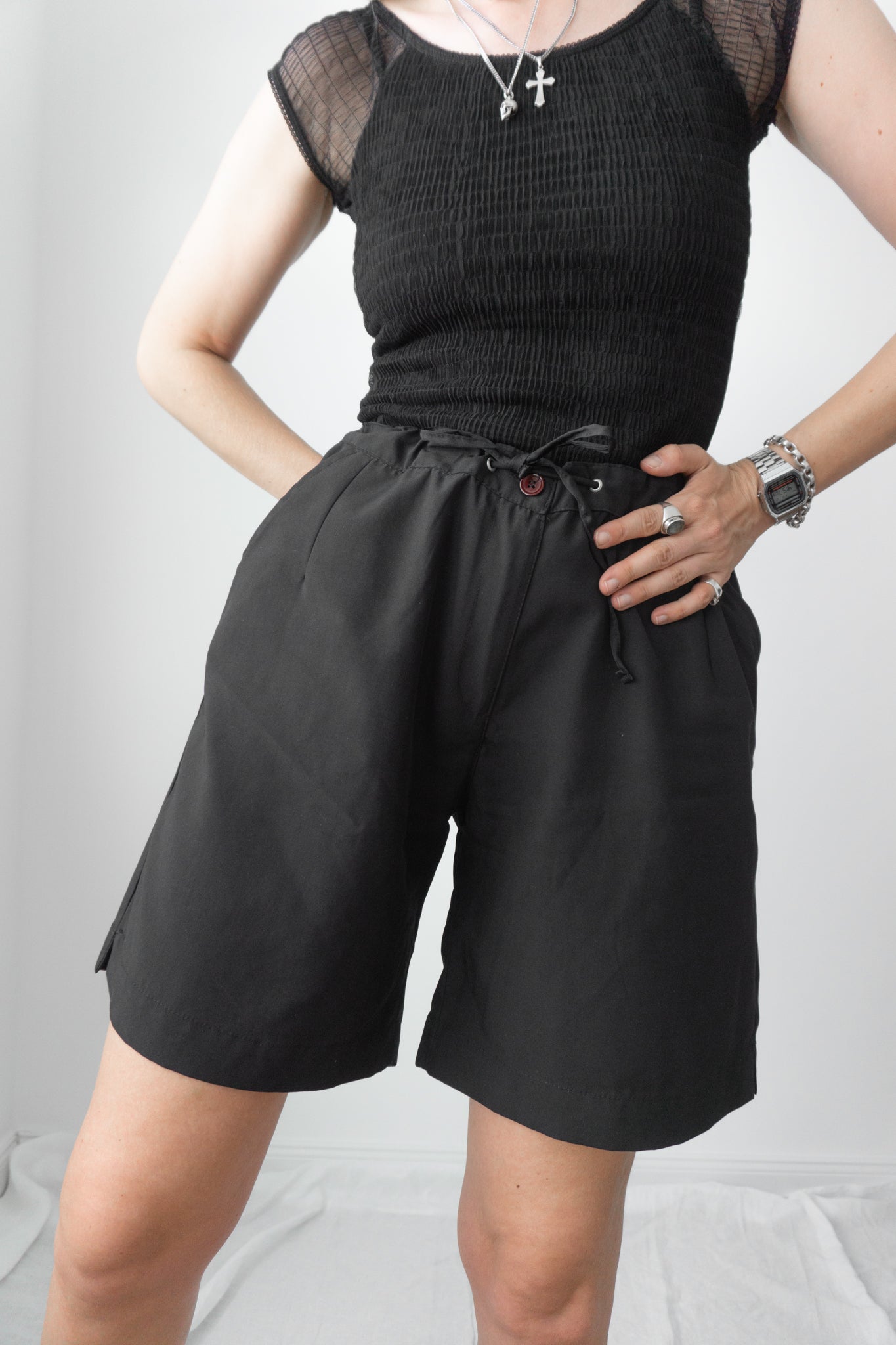 Shorts, Schwarz, L - theplaincircle vintage