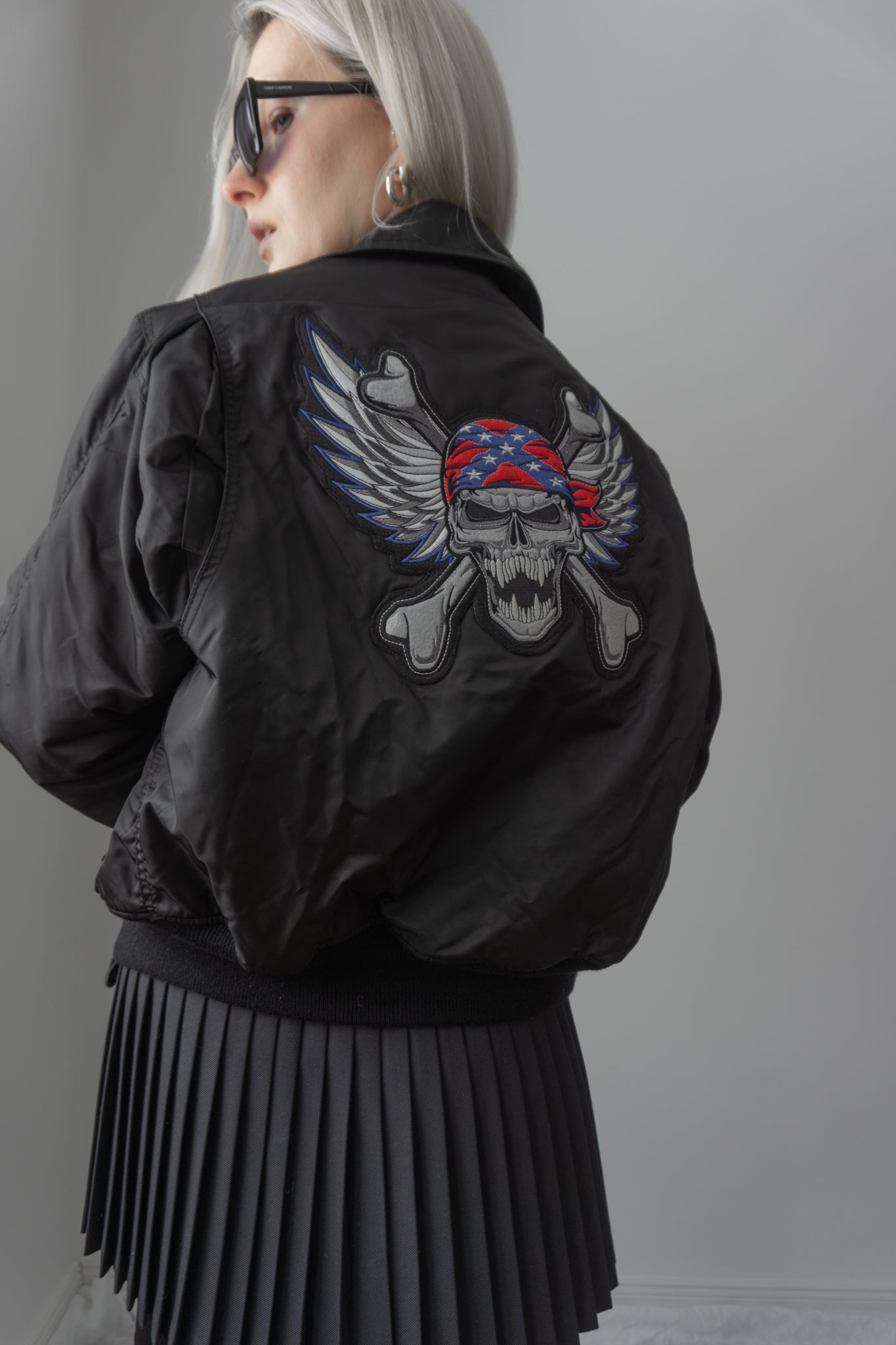 Bomberjacke, Schwarz, S–M - theplaincircle vintage