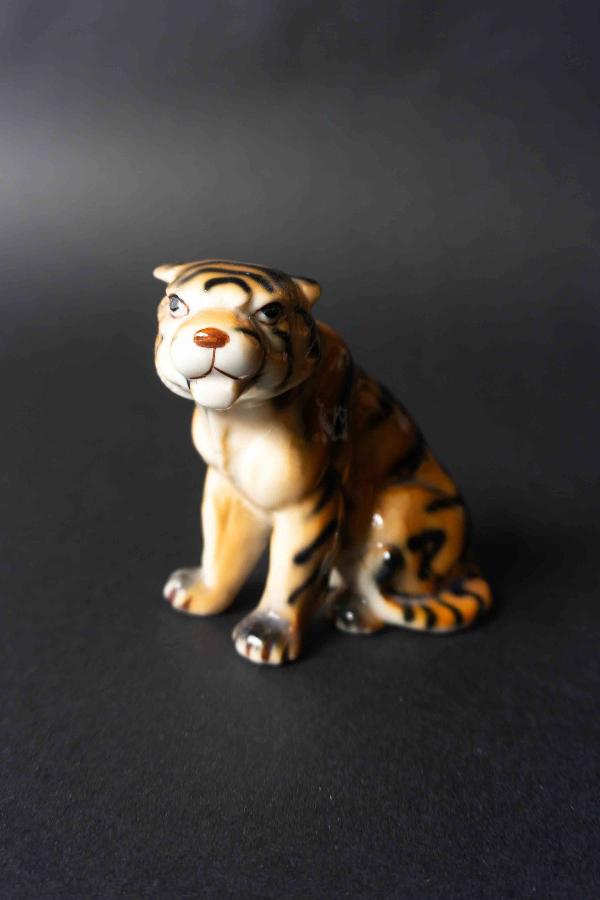 Vintage Porzellan Figur Tiger theplaincircle vintage